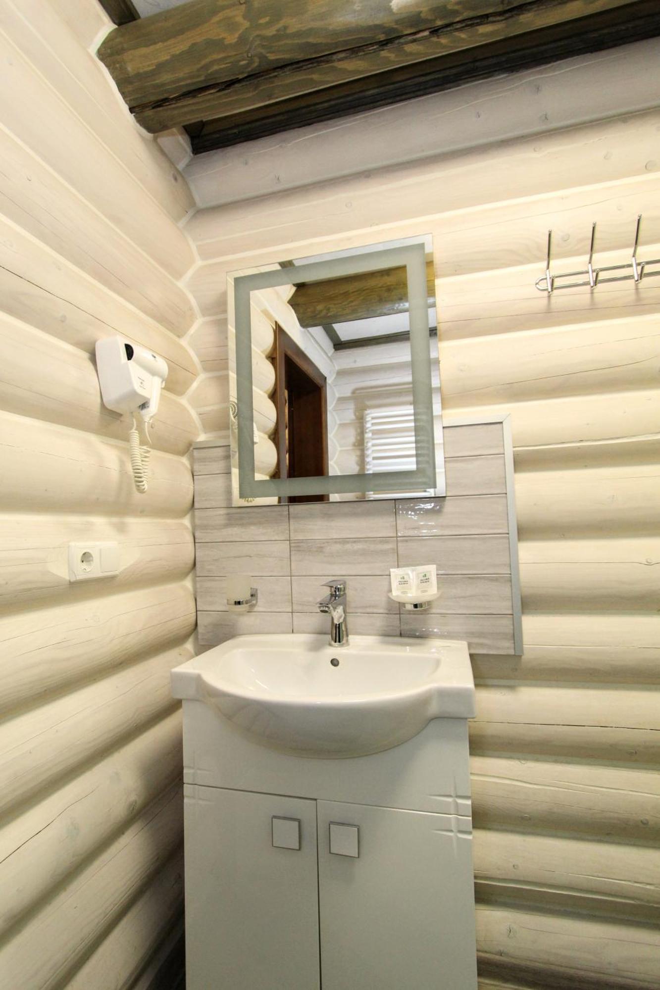 Lodge Lisova Kazka *